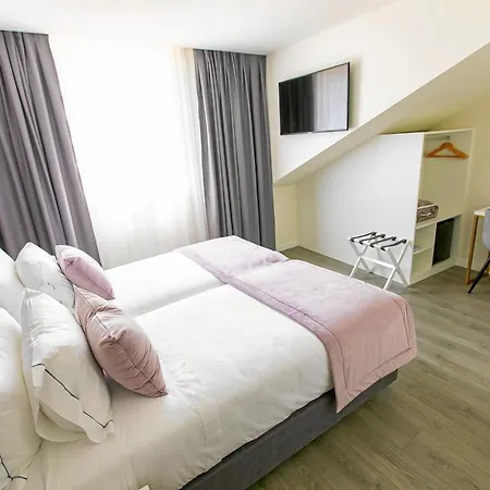 Mondego Hotel 3*
