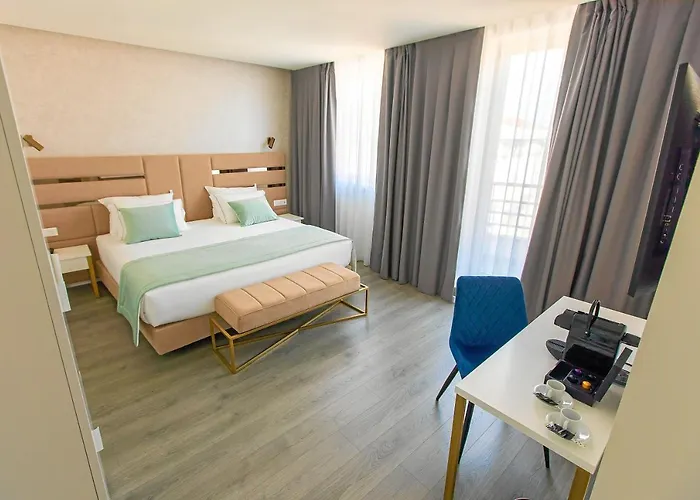 Mondego ホテル 3*