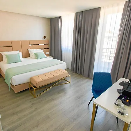 Mondego Hotel 3*